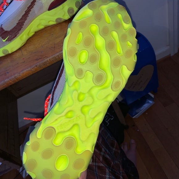 To small - Picture 6 of 7